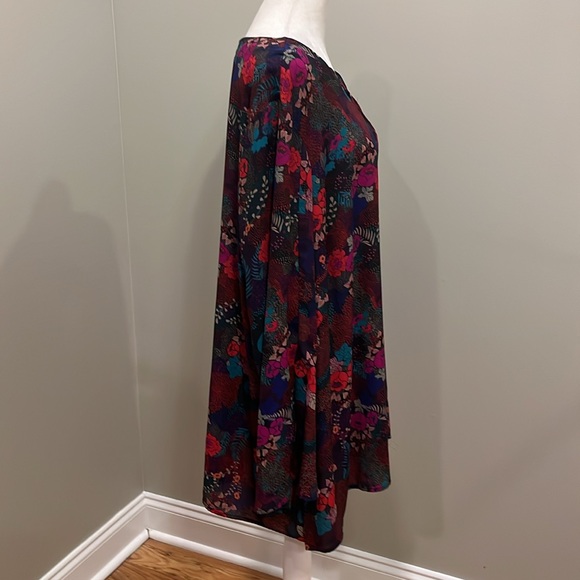 Violet + Claire Floral Long Sleeve Blouse - Picture 3 of 8